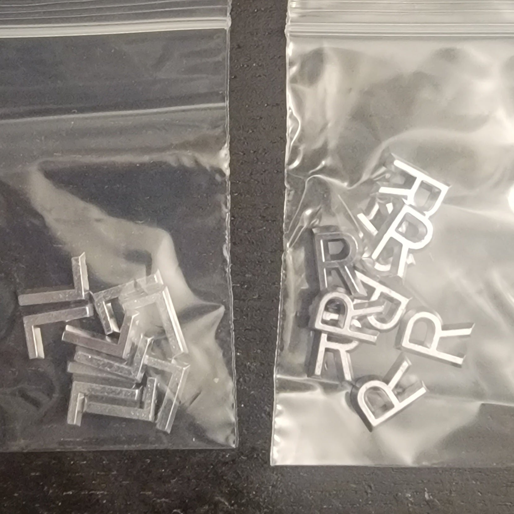 Lead letters - Big L/R - Pack of 10 – EZXRAY